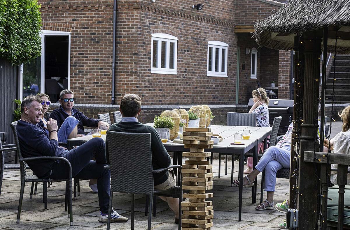 CR-Group-Patio-Table-1